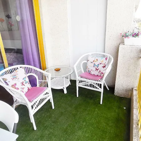Apartsalou Lea *