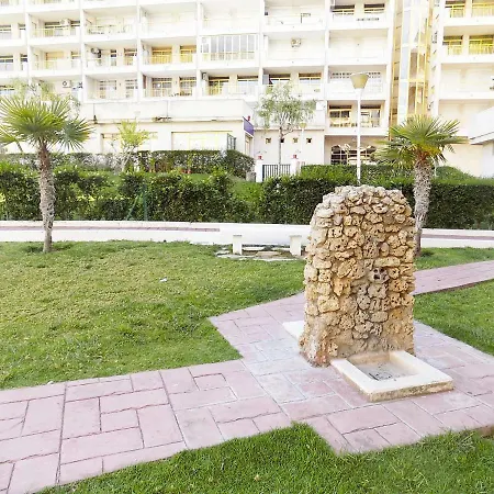 Apartsalou Lea *
